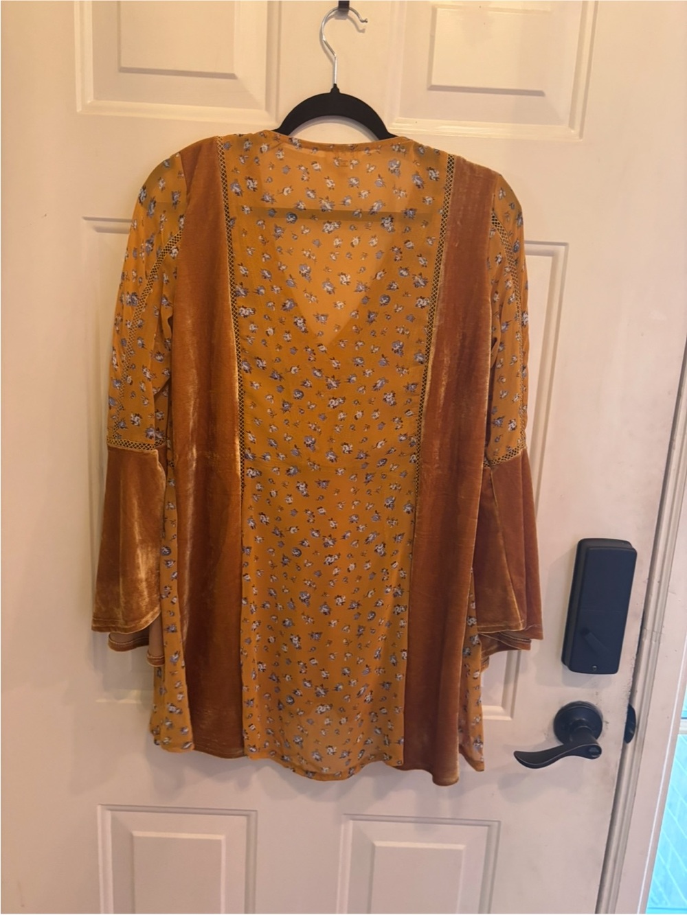 POL Boho Mustard Floral Velvet-Panel V-Neck Bell Sleeve Tunic - Picture 4 of 4